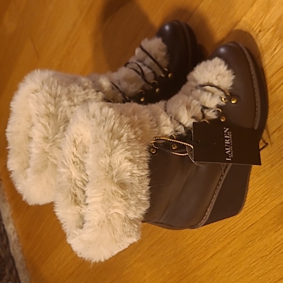 Brand new Beautiful Ralph Lauren boots - Picture 3 of 5
